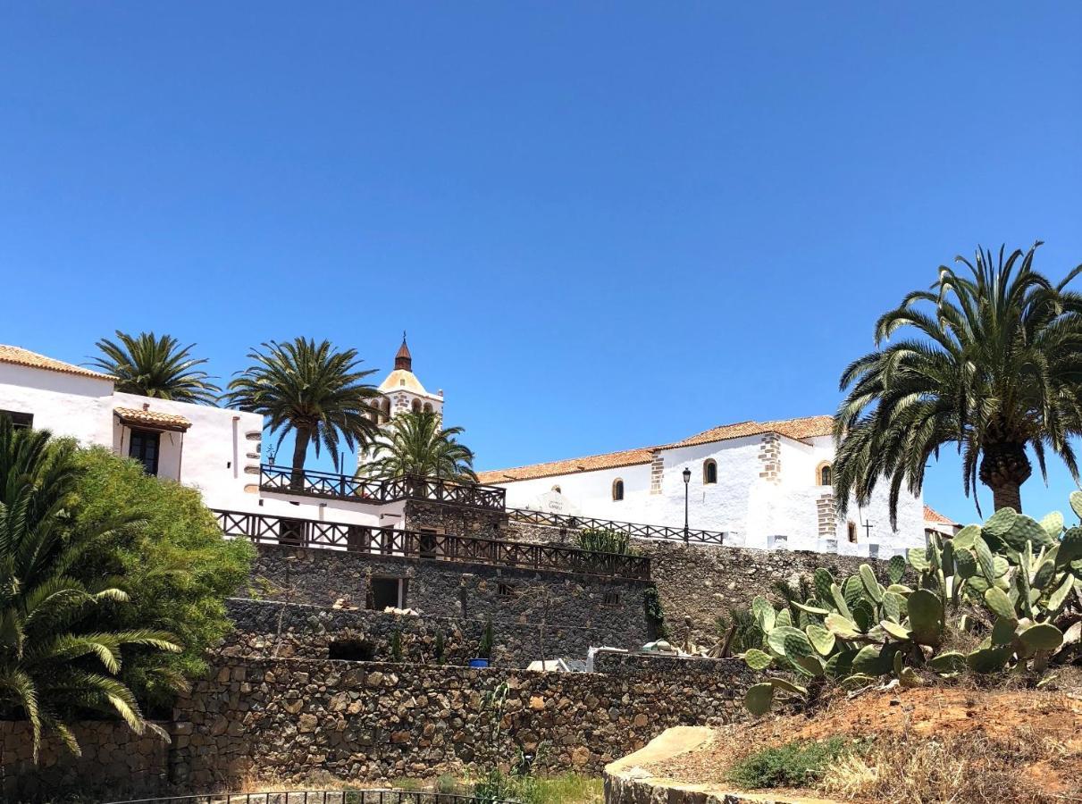 Montecastillo E8 كاليتا ذي فوستي المظهر الخارجي الصورة